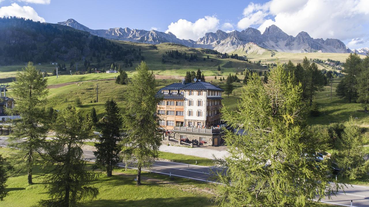Hotel Costabella Пассо-Сан-Пеллегрино Экстерьер фото